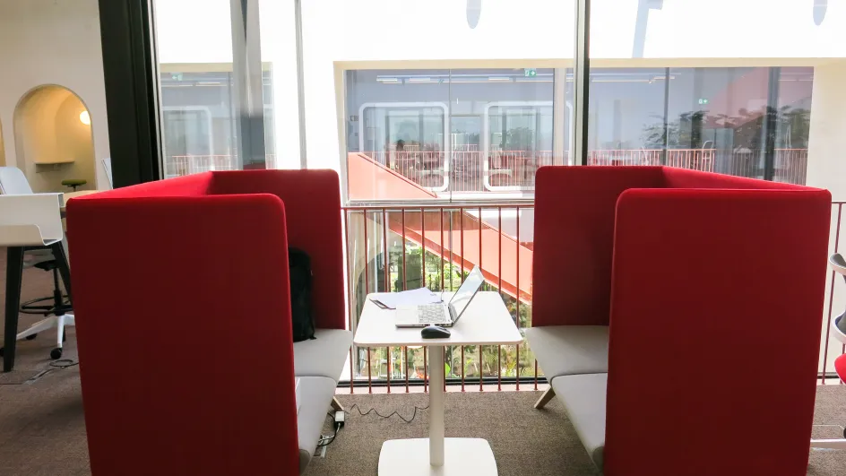 Interior dos escritórios da Claranet Portugal, em Lisboa