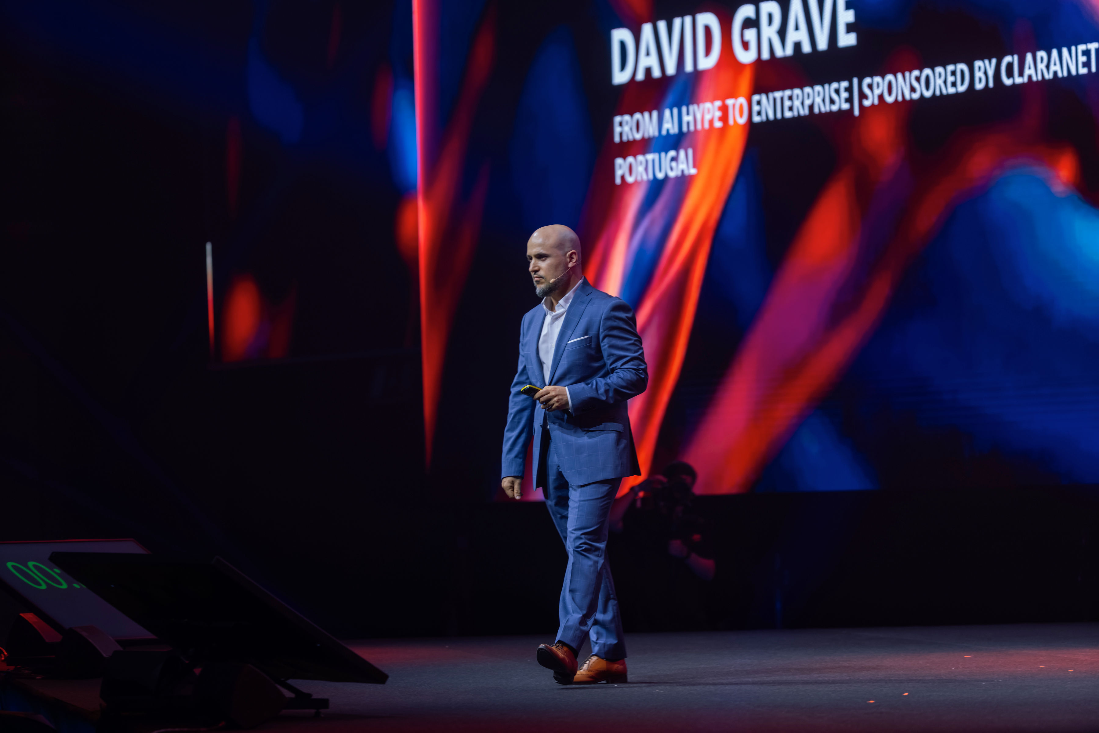 Building The Future – Keynote ‘From AI Hype to Enterprise’ com David Grave